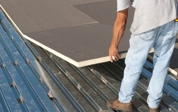 benefits of insulating Steel flat roofing